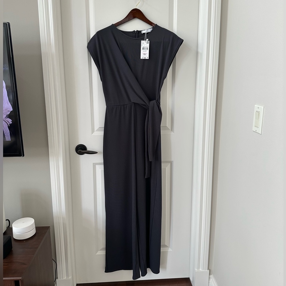 Mango Gray Sheath Pantsuit with V-Neck and Cap Sleeves